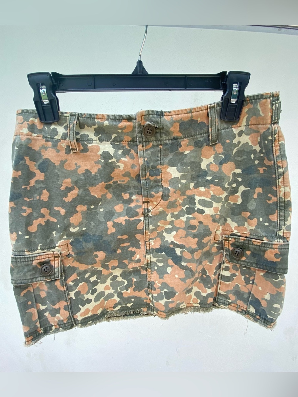 Y2K Lucky Brand Army Green & Orange Camo Cargo Mini Skirt Size 4 27